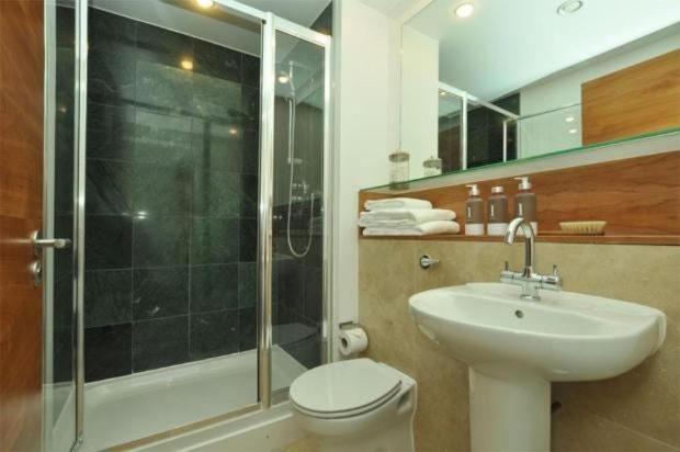 2 Bed 2 Bath Luxury Apartment In Central Лондон Екстер'єр фото